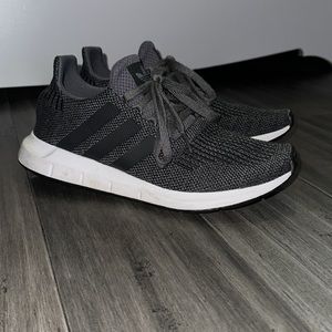 Adidas Original Swift Run Shoes size 8 in Grey